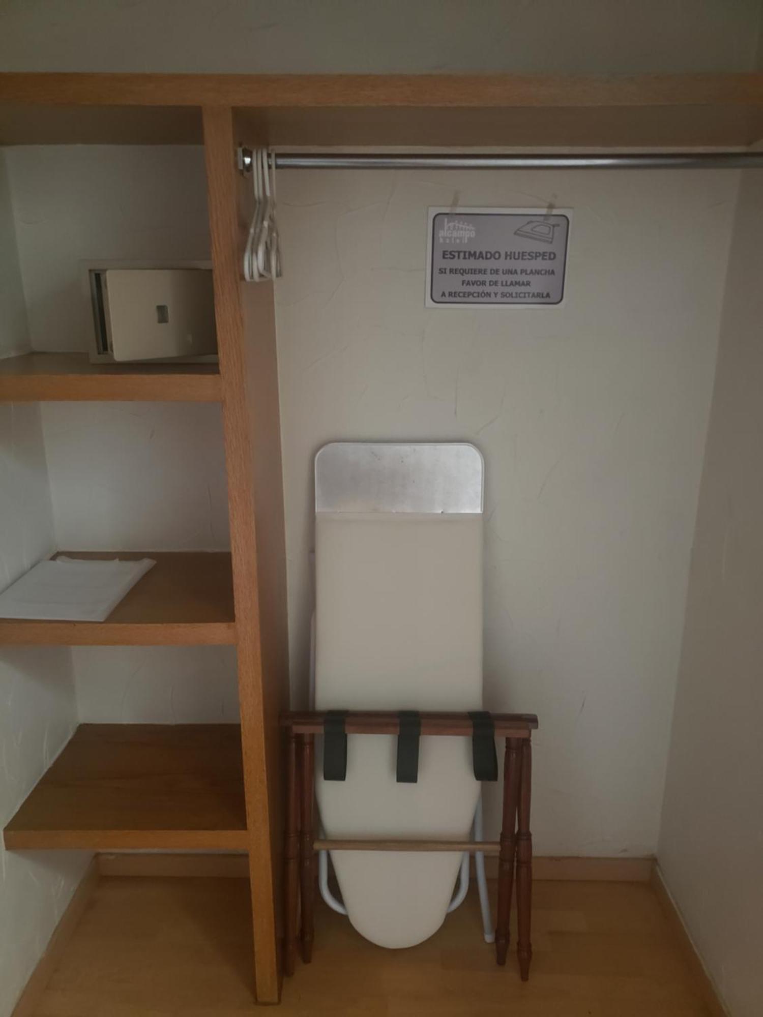 Hotel Alcampo Miranda 客房 照片