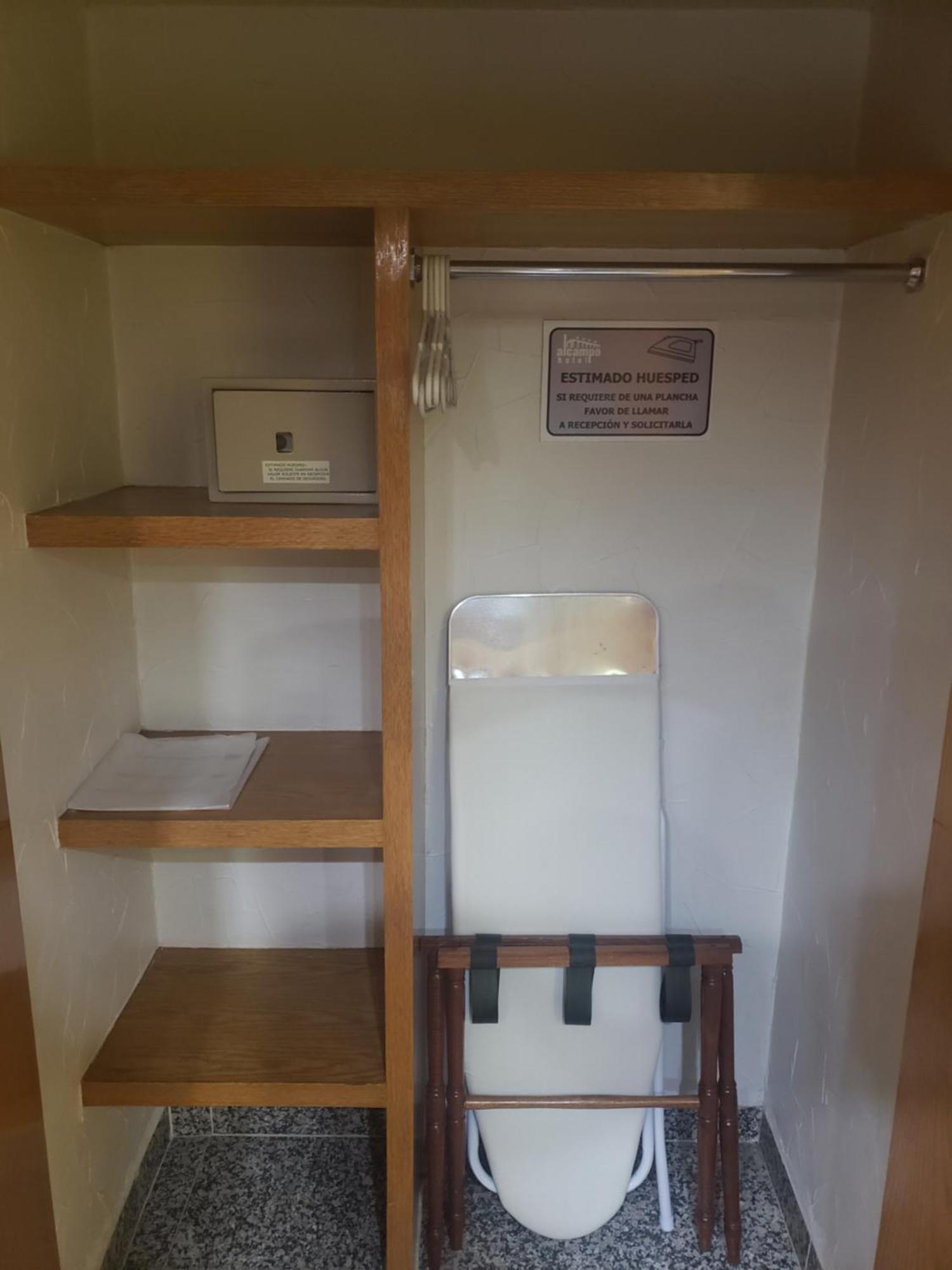 Hotel Alcampo Miranda 客房 照片